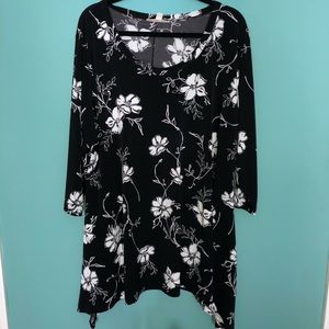 Woman Within Floral Shark Bite Tunic Top 1X 22/24